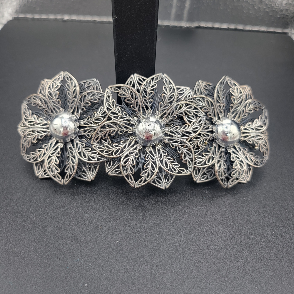 Silver Filigree Flower Brooch